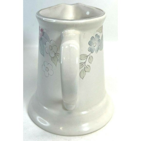 Vintage Pfaltzgraff Wyndham Creamer Approx. 4 1/2" T X 5 1/2" W - Picture 2 of 6